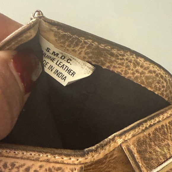 Anuschka Hand-Painted Leather Wallet – Martini Cocktail Design - Picture 9 of 11